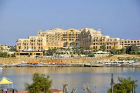 Hotel Corinthia San George's Bay